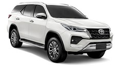 rent toyota fortuner johannesburg